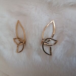 Elegant Gold Fairy Wings Earrings